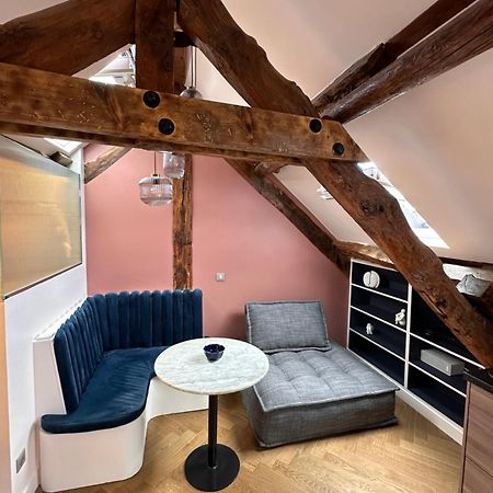 Nid D'Amour Sous Les Toits ! Honfleur Esterno foto